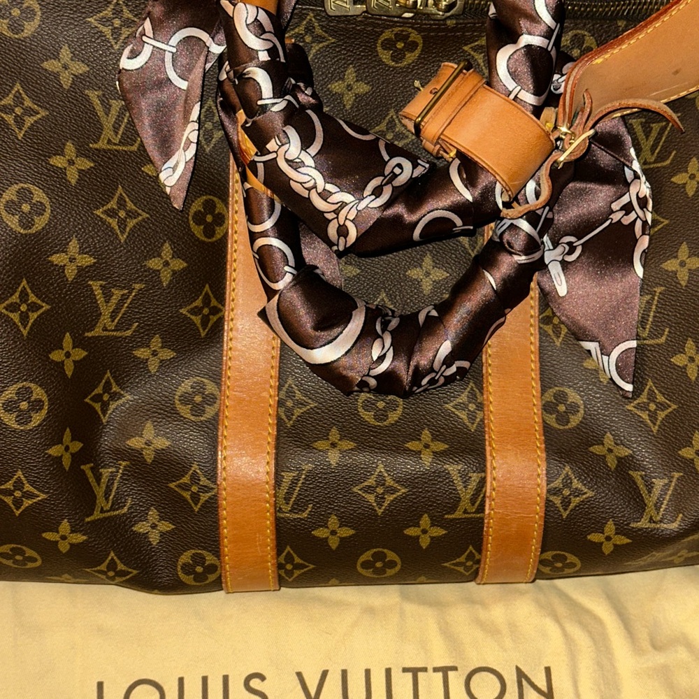 Louis Vuitton Monogram Keepall 45 - Picture 4 of 14